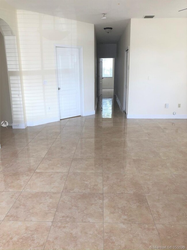 Building Photo - 4351 SW 160th Ave