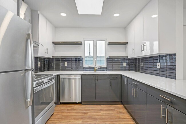 Building Photo - 1403 51st St