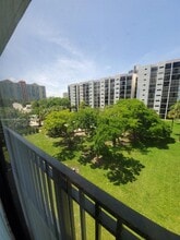 Building Photo - 16919 N Bay Rd