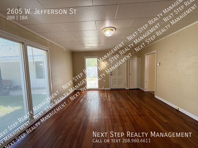 Foto del edificio - 2605 W Jefferson St
