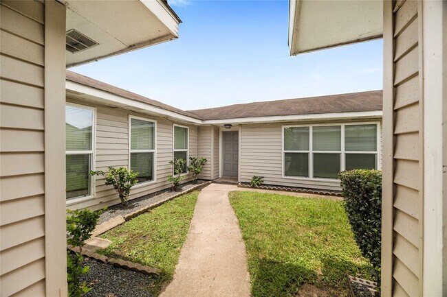 Foto del edificio - 1815 Millbury Dr