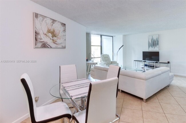 Foto del edificio - 800 Parkview Dr