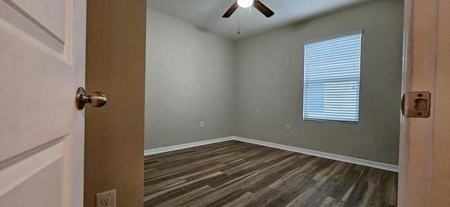 Foto del edificio - 318 Gris Sky Ln