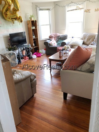 Primary Photo - 21 Appleton St