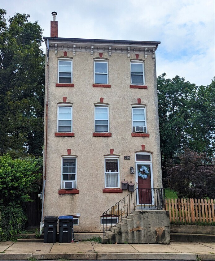 236 E Hector St Unit Apt A, Conshohocken, PA 19428 Apartments in