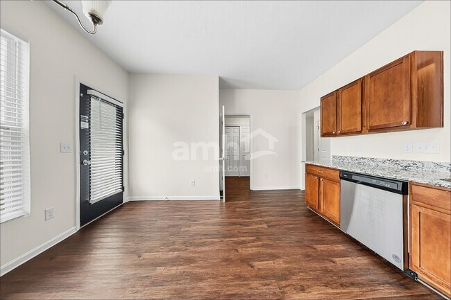 Foto del edificio - 4206 N Gensen Loop