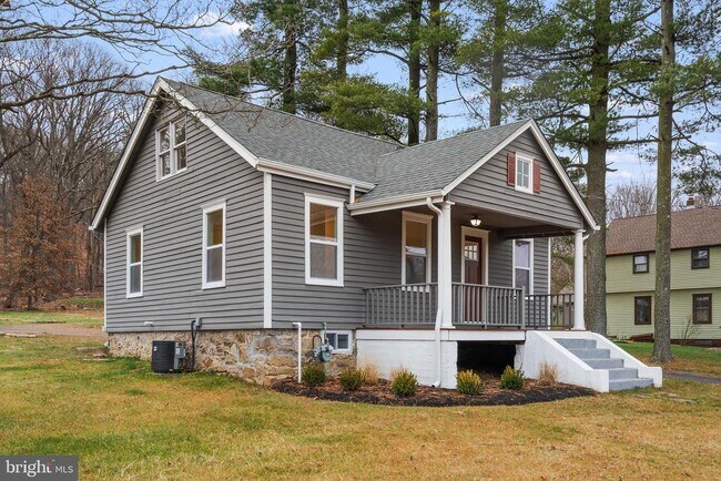 Building Photo - 2081 Durham Rd
