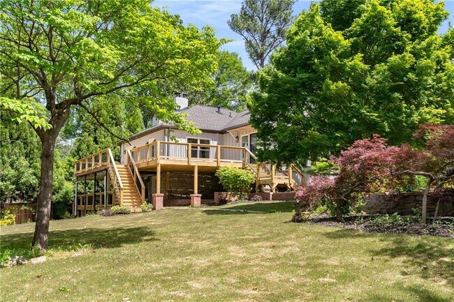 Foto del edificio - 490 Rock Springs Rd NE