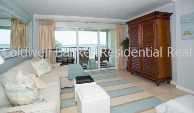 Building Photo - 20 Whispering Sands Dr