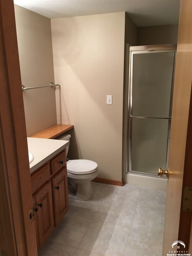 Building Photo - 2723 Larkspur Ct