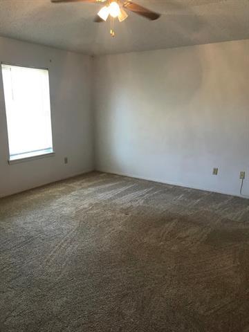 Foto del edificio - 3717 Scranton Ln
