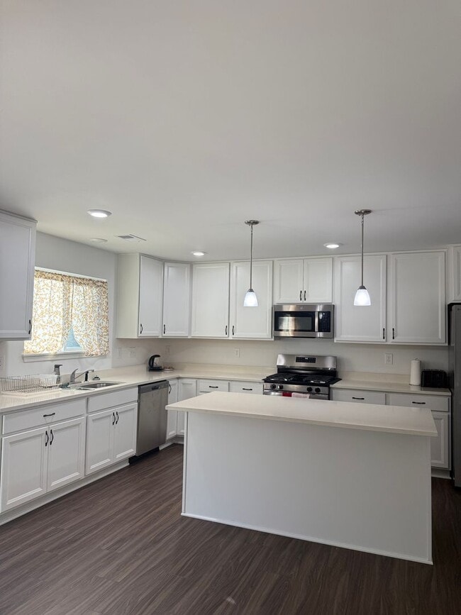 Photo - Welcome to 533 Traimer House