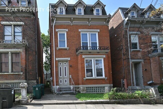 Building Photo - 221 E University Ave
