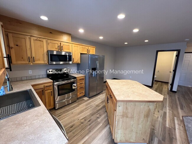 Foto del edificio - 3 bed, 2.5 bath townhouse
