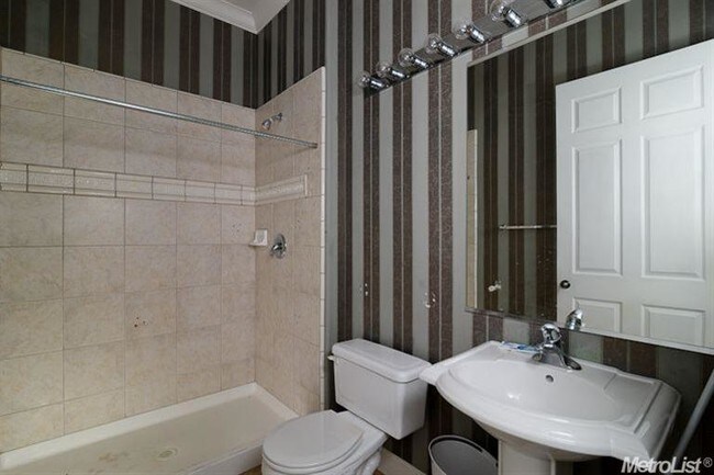 Foto del edificio - 5767 Bridgecross Dr