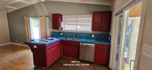 Foto del edificio - 2 bedroom 2 bath w bonus room