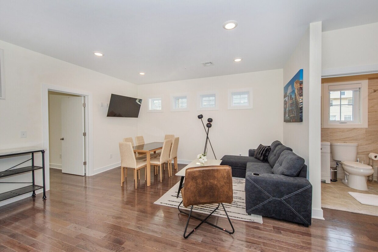 Foto principal - 1608 52nd St