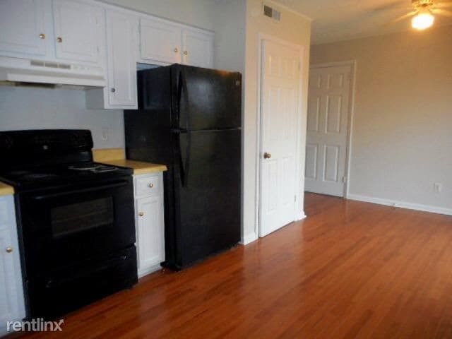 Building Photo - 3 br, 1 bath House - 2428 Thoroughbred Dr