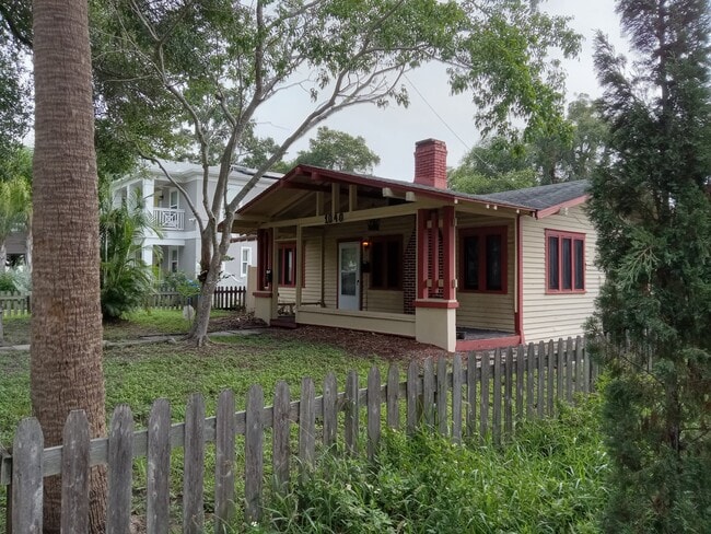 Building Photo - 1040 7th St S