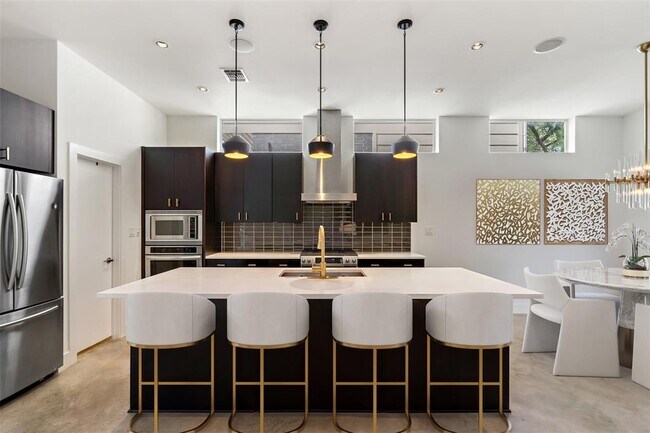 Foto del edificio - 2105 Goodrich Ave