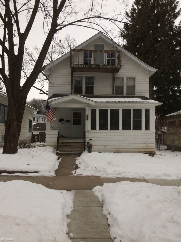 Primary Photo - 4 br, 2 bath Apartment - 1628 Adams Street