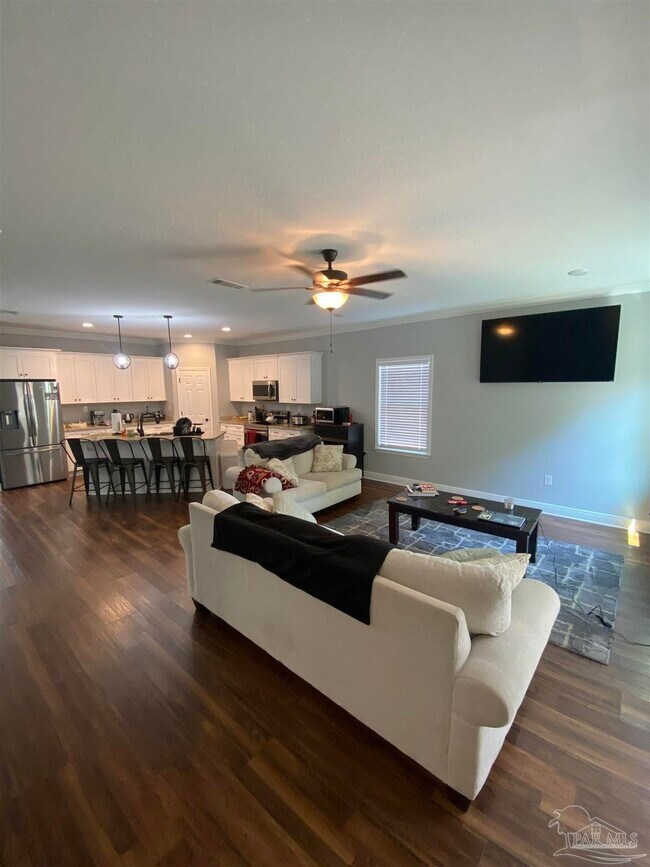 Foto del edificio - 607 W Belmont St