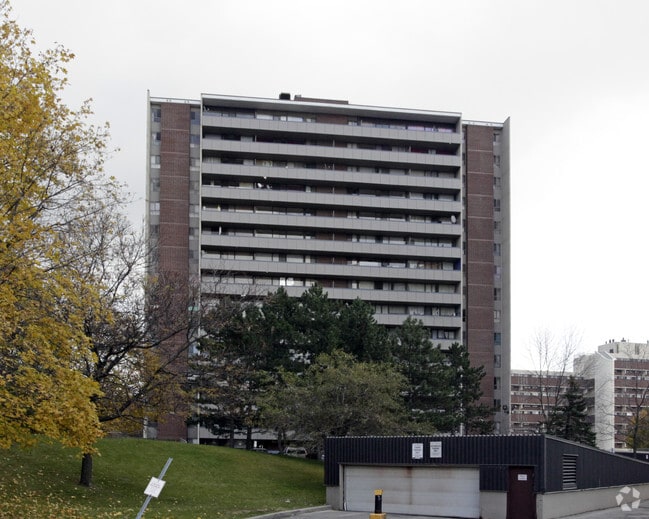 Building Photo - 4800 Jane St