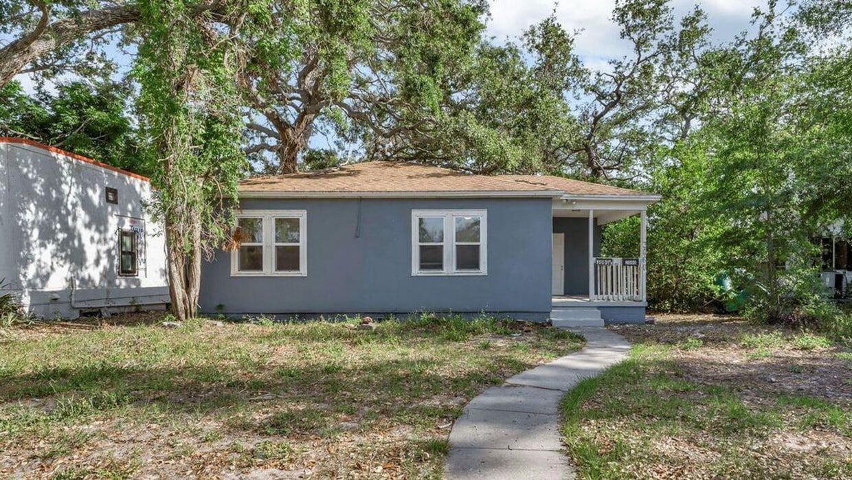 Foto principal - 3060 21st Ave S