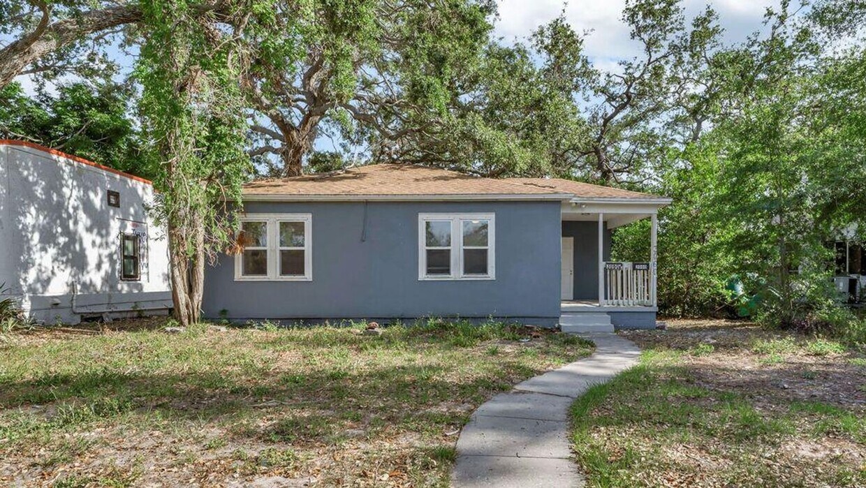 Photo - 3060 21st Ave S (front/back)