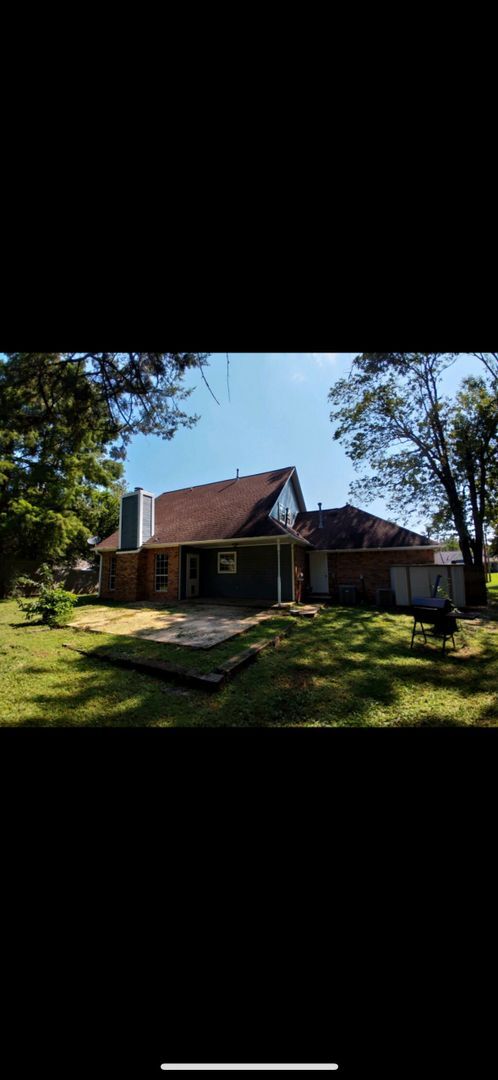 Building Photo - Renovated 3 Bedroom 2.5 Home for Rent!