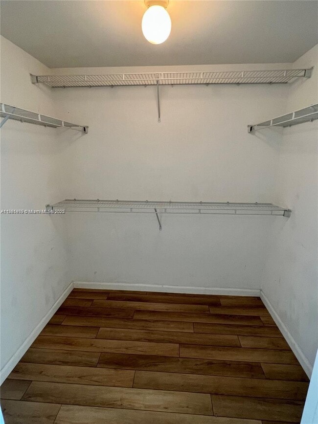 Foto del edificio - 7350 SW 89th St