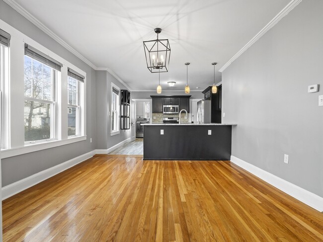 Building Photo - 55 Whitten St