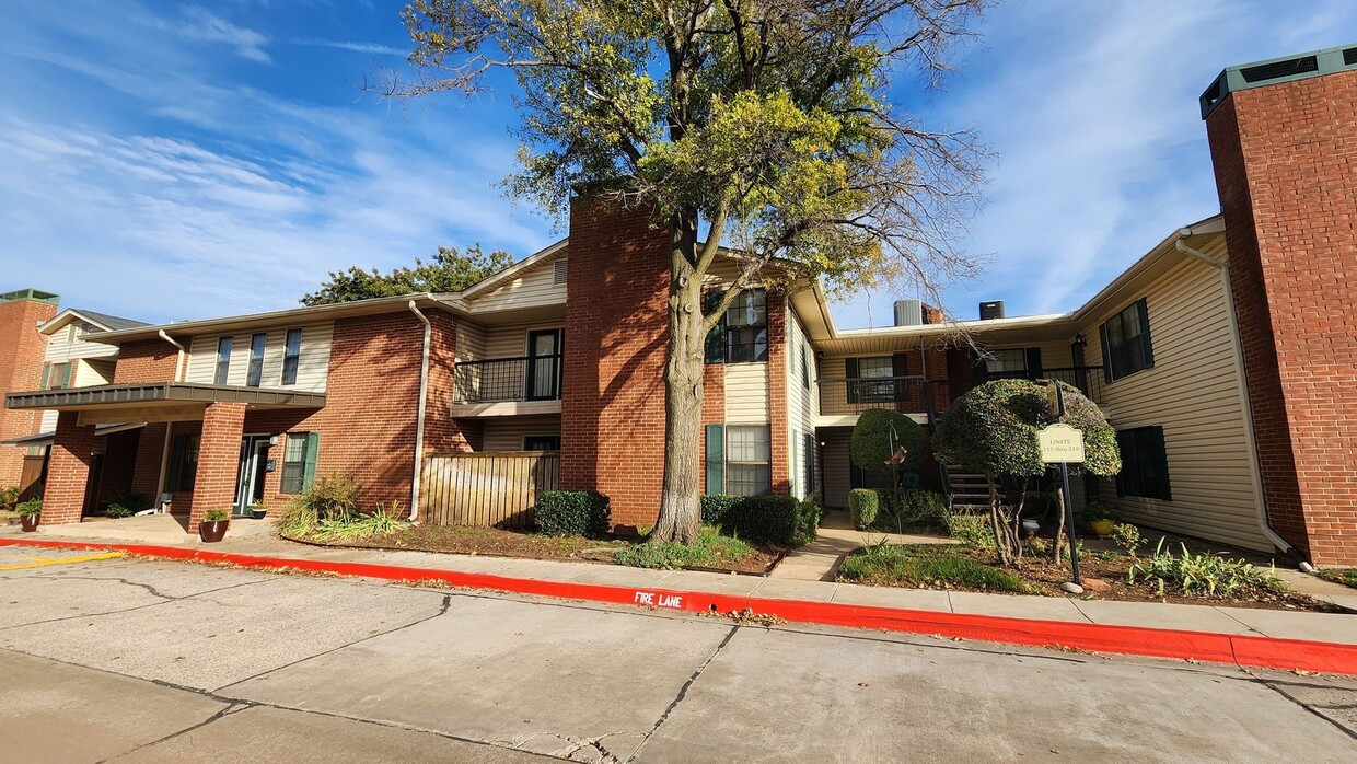 Primary Photo - 2 Bed 2 bath apartment in OKC!