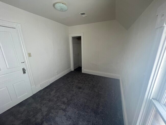 Foto del edificio - 922 S 74th St