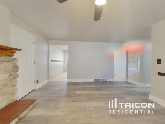 Foto del edificio - 9972 S 730 E