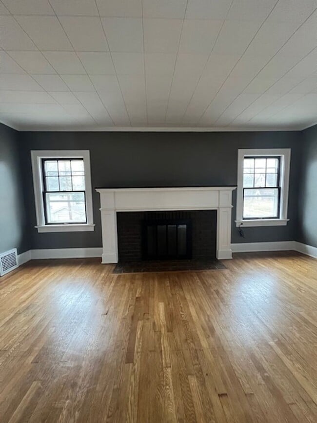 Foto del edificio - 356 18th St NW