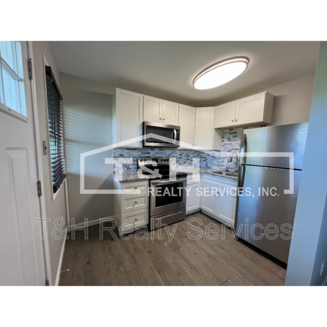 Foto del edificio - 2924 S County Rd 1050 E