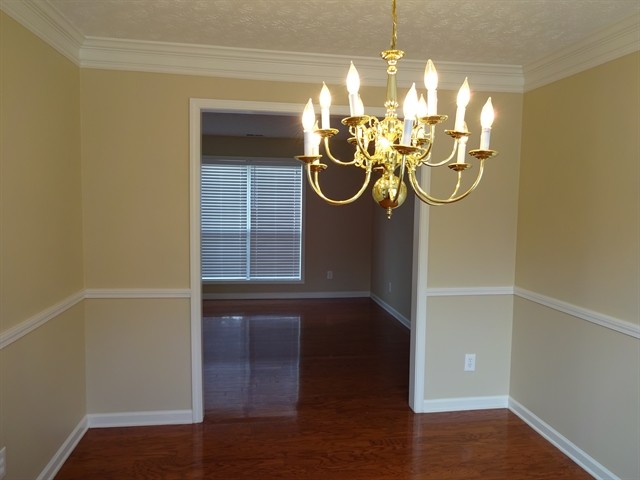 Building Photo - 1203 Kern Cv