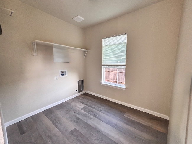 Foto del edificio - 3100 Erie St