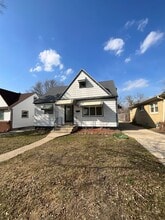 Building Photo - 4334 W Eggert Pl.