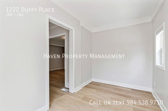 Building Photo - 1222 Duffy Pl