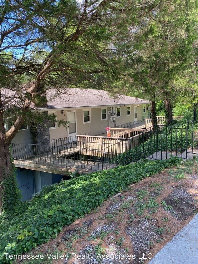 Primary Photo - 2 br, 1 bath House - 103 Lee Lane Unit 2