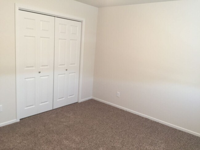 Foto del edificio - 3 Bed 3 Bath Twin Home