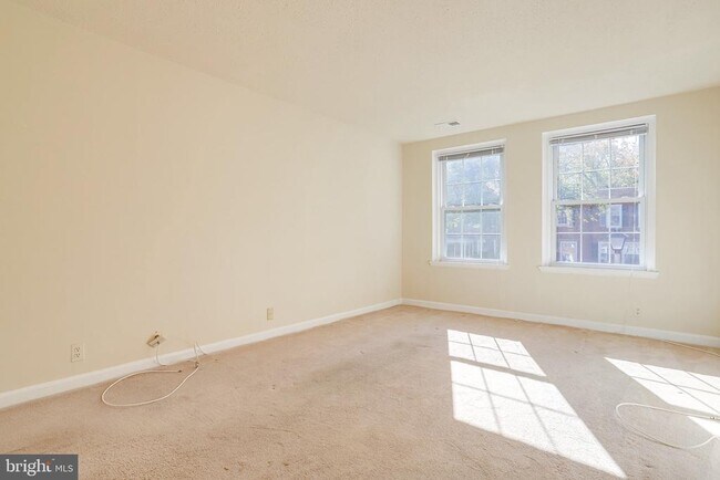 Foto del edificio - 2943 S Dinwiddie St
