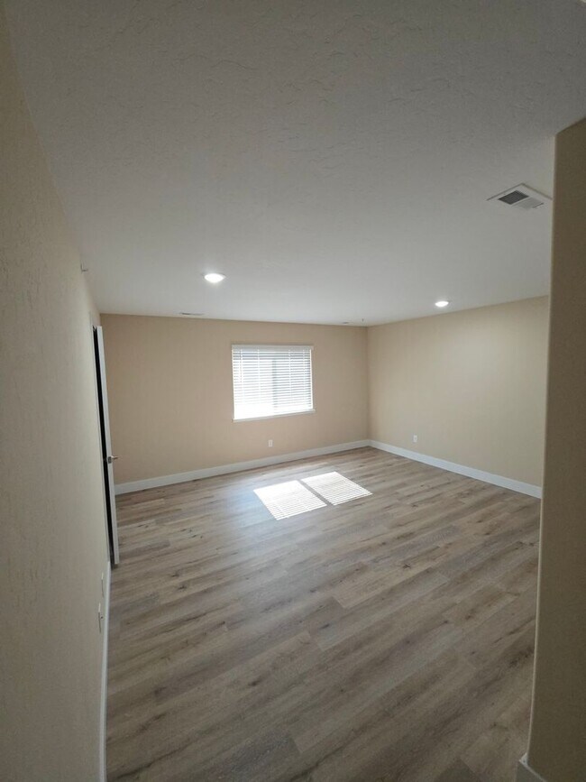 Foto del edificio - 1645 N 7th St