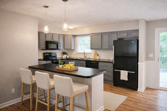 Building Photo - 939 Cambridge Dr