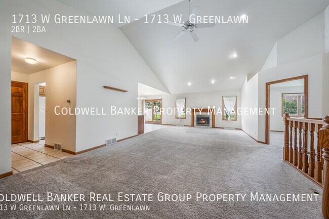 Foto del edificio - 1713 W Greenlawn Ln