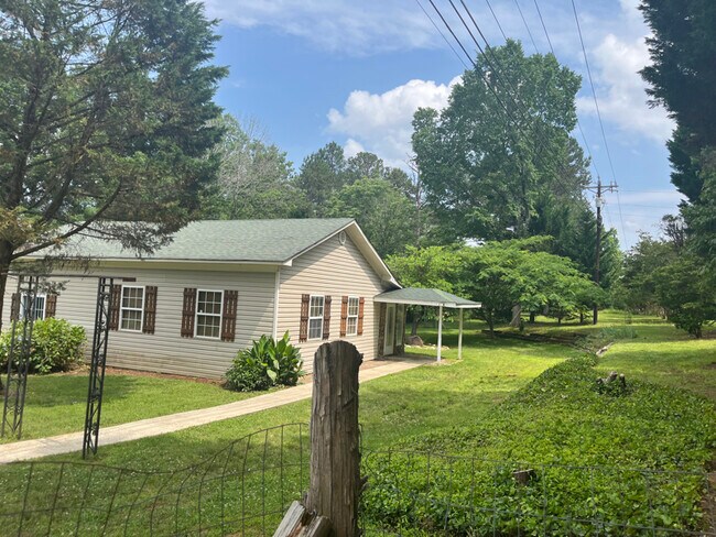 Foto del edificio - 1828 Tabernacle Church Rd