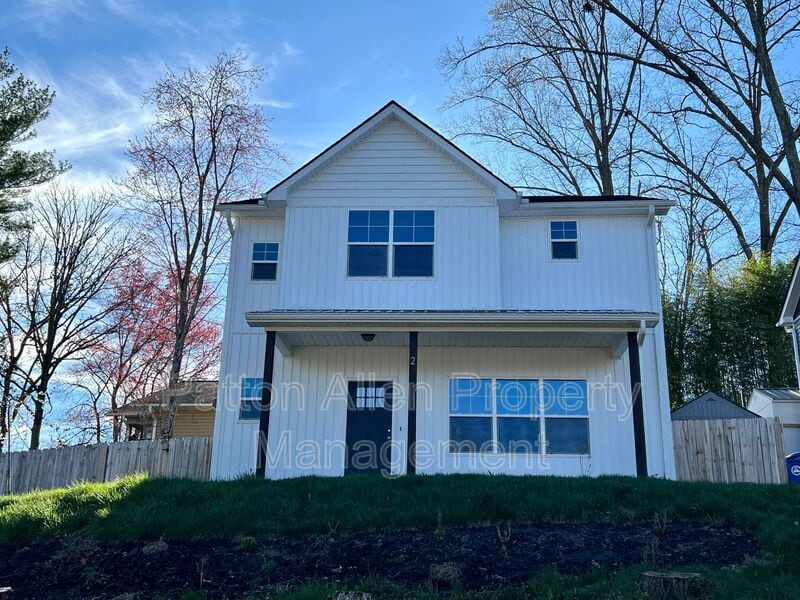 2 Shadowlawn Dr, Asheville, NC 28806 House Rental in Asheville, NC