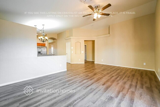 Building Photo - 9025 W Avalon Dr